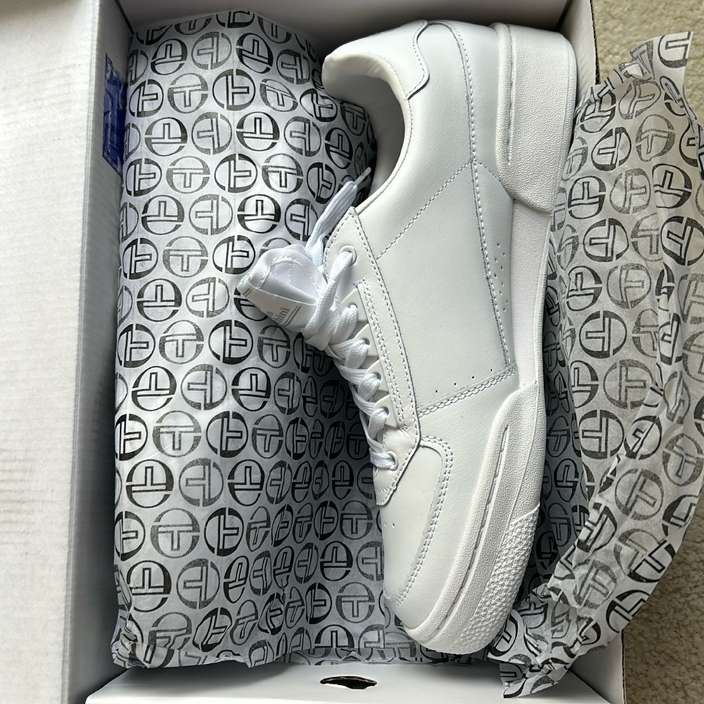 Brand new Sergio Tacchini mens sneakers